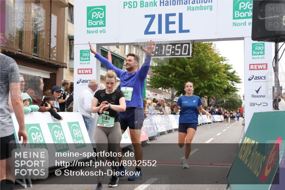 21.09.2025 - PSD Bank Halbmarathon Strokosch-Dieckow http://msf.ph/oto/8932552 21.09.2025 12:19:14 Ziel 1294, 3268, 3306, 3417, 3437, 3900 meine-sportfotos.de