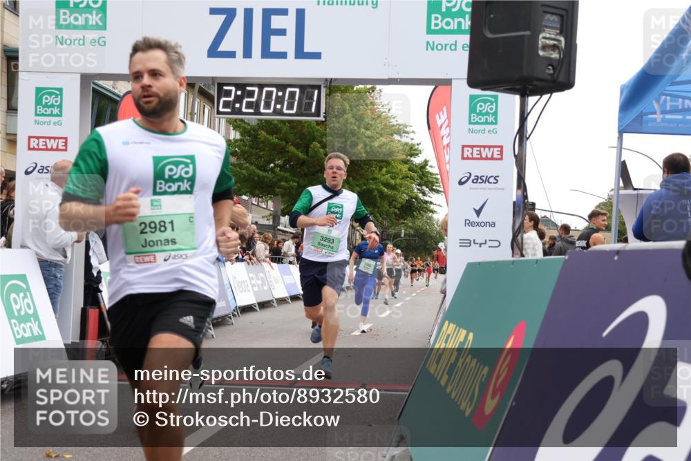 21.09.2025 - PSD Bank Halbmarathon Strokosch-Dieckow http://msf.ph/oto/8932580 21.09.2025 12:19:24 Ziel 2002, 2981, 3293, 3582, 3977 meine-sportfotos.de