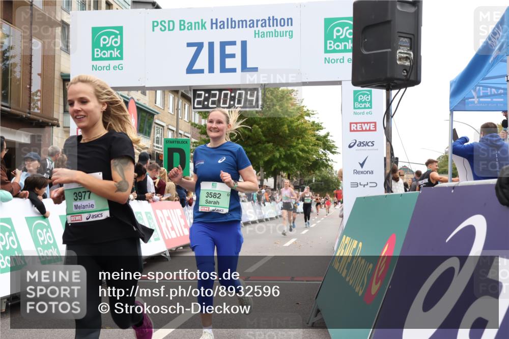 21.09.2025 - PSD Bank Halbmarathon Strokosch-Dieckow http://msf.ph/oto/8932596 21.09.2025 12:19:27 Ziel 2002, 2981, 3293, 3582, 3720, 3977 meine-sportfotos.de
