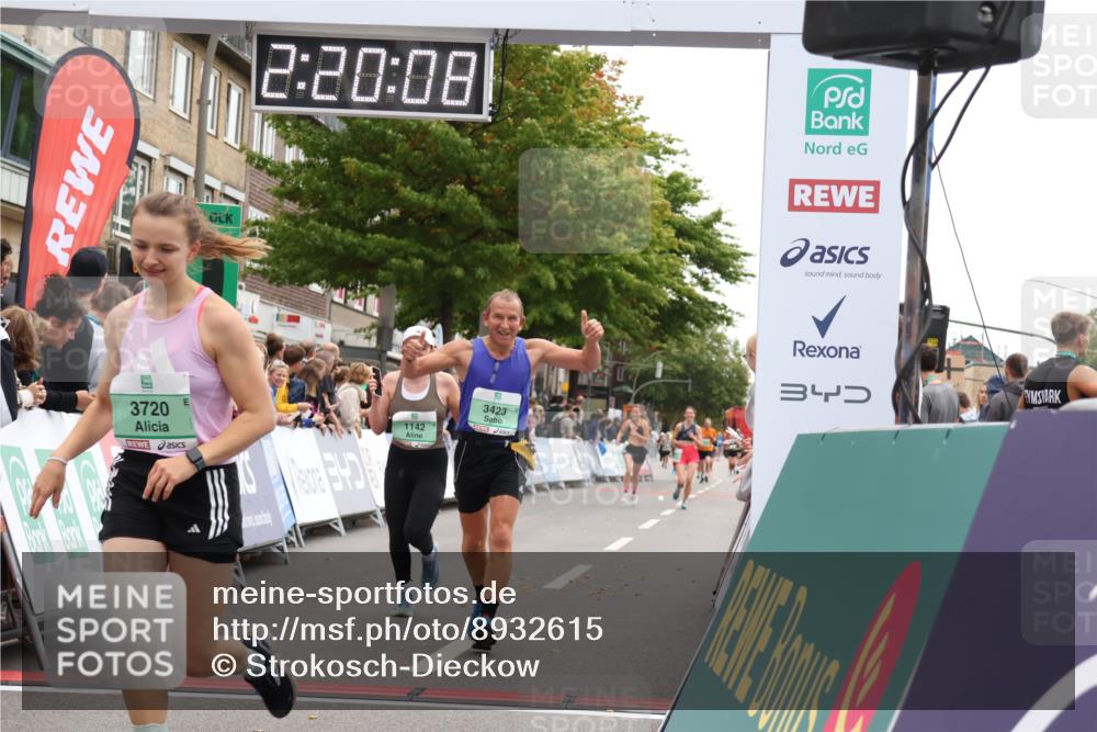 21.09.2025 - PSD Bank Halbmarathon Strokosch-Dieckow http://msf.ph/oto/8932615 21.09.2025 12:19:31 Ziel 1142, 2002, 2981, 3293, 3423, 3582, 3720, 3977 meine-sportfotos.de