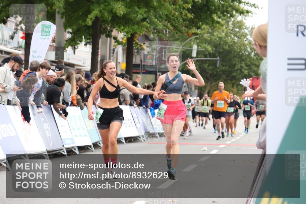 21.09.2025 - PSD Bank Halbmarathon Strokosch-Dieckow http://msf.ph/oto/8932629 21.09.2025 12:19:35 Ziel 1142, 3423, 3662, 3663, 3720 meine-sportfotos.de