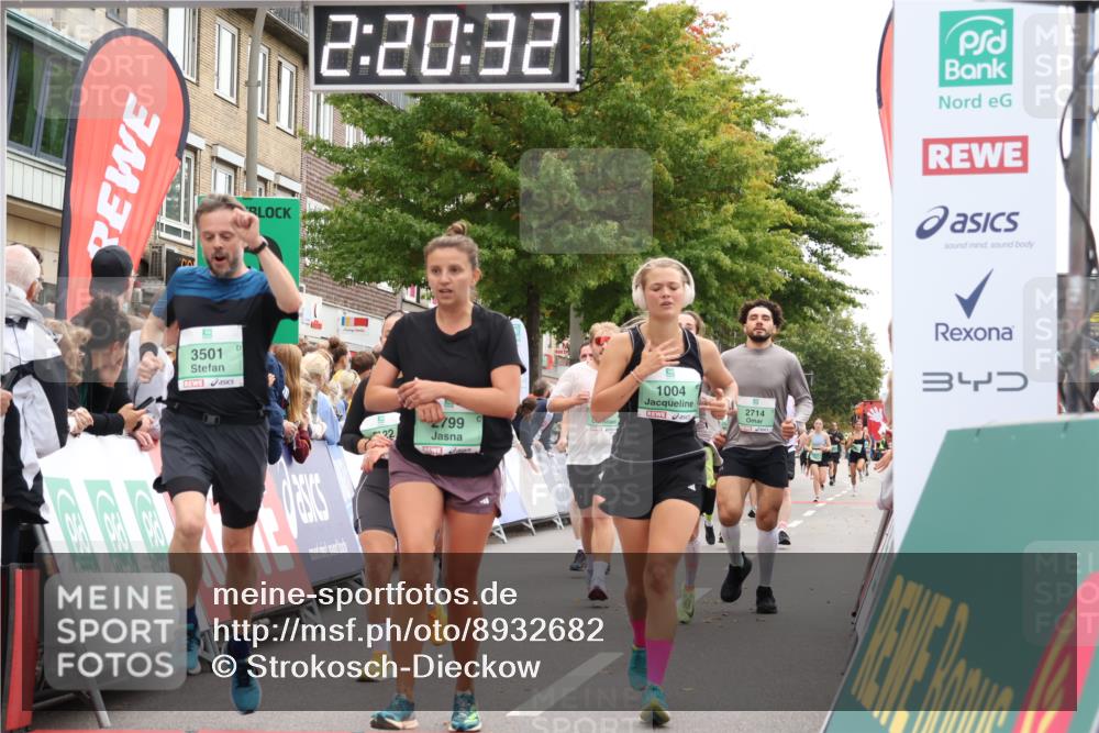 21.09.2025 - PSD Bank Halbmarathon Strokosch-Dieckow http://msf.ph/oto/8932682 21.09.2025 12:19:56 Ziel 1004, 2714, 2799, 3111, 3122, 3253, 3264, 3265, 3501, 3567, 3580, 3678, 4067 meine-sportfotos.de