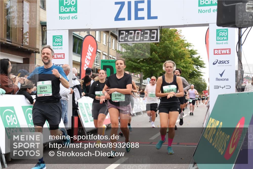 21.09.2025 - PSD Bank Halbmarathon Strokosch-Dieckow http://msf.ph/oto/8932688 21.09.2025 12:19:57 Ziel 1004, 2714, 2799, 3111, 3122, 3253, 3264, 3265, 3501, 3567, 3580, 3678, 4067 meine-sportfotos.de