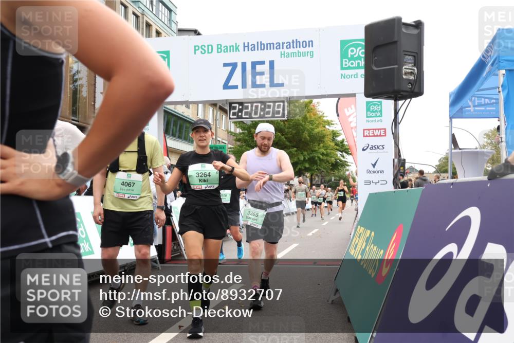 21.09.2025 - PSD Bank Halbmarathon Strokosch-Dieckow http://msf.ph/oto/8932707 21.09.2025 12:20:02 Ziel 1004, 1661, 2714, 2799, 3111, 3122, 3264, 3265, 3347, 3501, 3528, 3567, 3678, 4067 meine-sportfotos.de