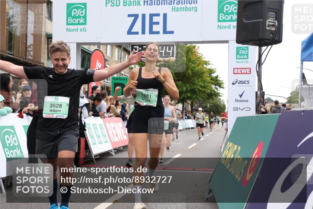 21.09.2025 - PSD Bank Halbmarathon Strokosch-Dieckow http://msf.ph/oto/8932727 21.09.2025 12:20:07 Ziel 1070, 1661, 3264, 3265, 3329, 3347, 3528, 3672, 4067 meine-sportfotos.de