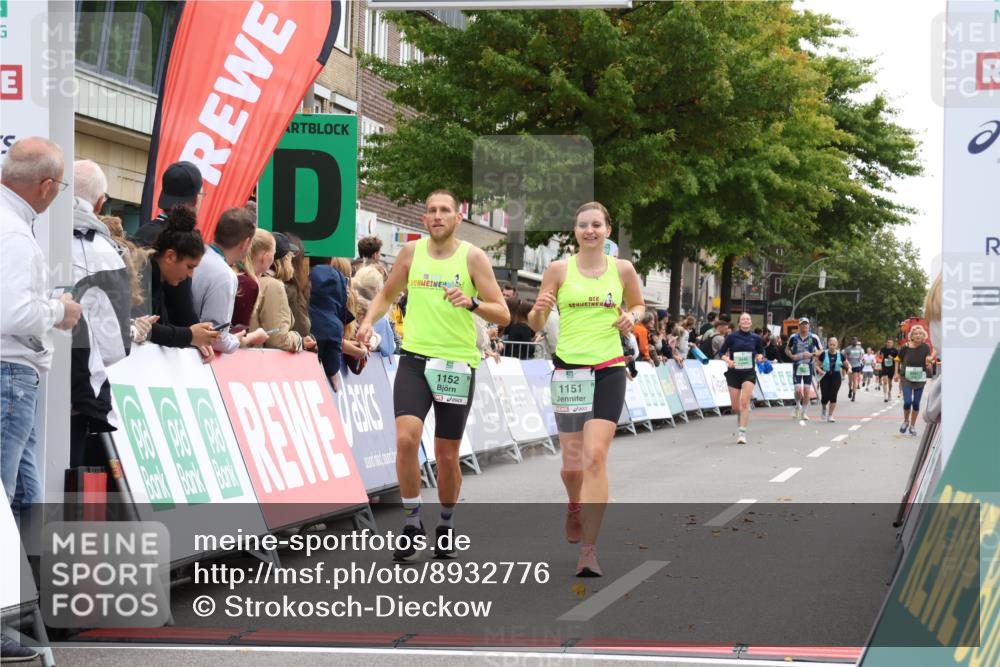 21.09.2025 - PSD Bank Halbmarathon Strokosch-Dieckow http://msf.ph/oto/8932776 21.09.2025 12:20:21 Ziel 1151, 1152, 2452, 3385 meine-sportfotos.de