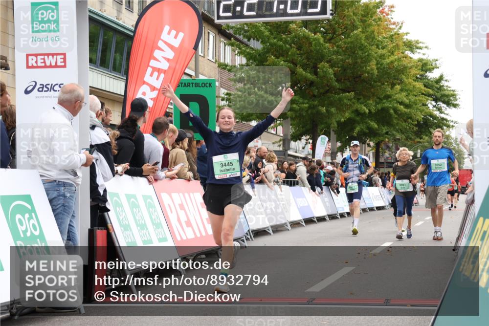 21.09.2025 - PSD Bank Halbmarathon Strokosch-Dieckow http://msf.ph/oto/8932794 21.09.2025 12:20:29 Ziel 1151, 1152, 2211, 3051, 3052, 3445 meine-sportfotos.de