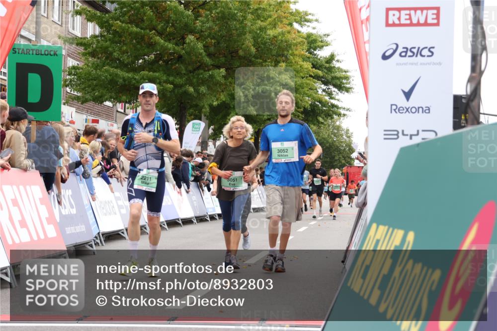 21.09.2025 - PSD Bank Halbmarathon Strokosch-Dieckow http://msf.ph/oto/8932803 21.09.2025 12:20:31 Ziel 1176, 2211, 3051, 3052, 3445 meine-sportfotos.de