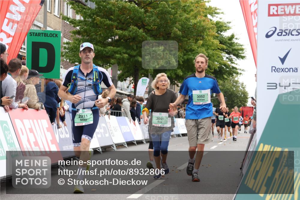21.09.2025 - PSD Bank Halbmarathon Strokosch-Dieckow http://msf.ph/oto/8932806 21.09.2025 12:20:32 Ziel 1176, 2211, 3051, 3052, 3445 meine-sportfotos.de