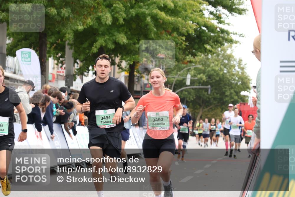 21.09.2025 - PSD Bank Halbmarathon Strokosch-Dieckow http://msf.ph/oto/8932829 21.09.2025 12:20:38 Ziel 1176, 2211, 3051, 3052, 3493, 3494, 3756 meine-sportfotos.de