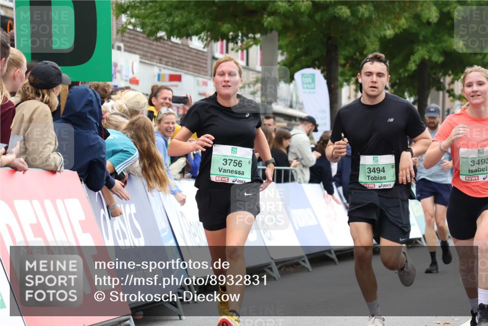 21.09.2025 - PSD Bank Halbmarathon Strokosch-Dieckow http://msf.ph/oto/8932831 21.09.2025 12:20:38 Ziel 1176, 2211, 3051, 3052, 3493, 3494, 3756 meine-sportfotos.de
