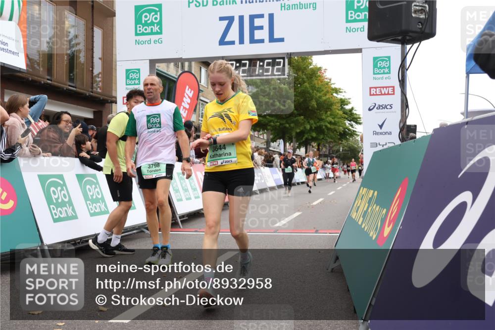 21.09.2025 - PSD Bank Halbmarathon Strokosch-Dieckow http://msf.ph/oto/8932958 21.09.2025 12:21:15 Ziel 1604, 1605, 1771, 2882, 3246, 3343, 3571, 3644, 3681, 3798 meine-sportfotos.de