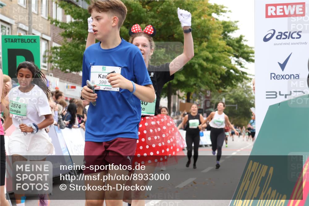 21.09.2025 - PSD Bank Halbmarathon Strokosch-Dieckow http://msf.ph/oto/8933000 21.09.2025 12:21:27 Ziel 1130, 2752, 2874, 2887, 3343, 3460, 3571, 3740, 3980 meine-sportfotos.de
