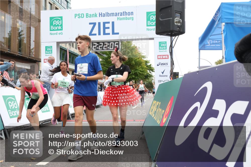 21.09.2025 - PSD Bank Halbmarathon Strokosch-Dieckow http://msf.ph/oto/8933003 21.09.2025 12:21:28 Ziel 1130, 2752, 2874, 2887, 3460, 3740, 3980 meine-sportfotos.de