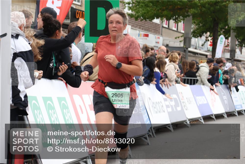 21.09.2025 - PSD Bank Halbmarathon Strokosch-Dieckow http://msf.ph/oto/8933020 21.09.2025 12:21:47 Ziel 1214, 2840, 2905, 3333 meine-sportfotos.de