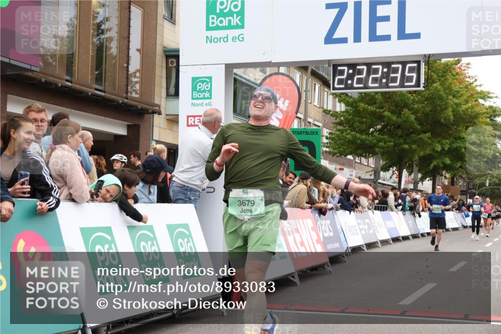 21.09.2025 - PSD Bank Halbmarathon Strokosch-Dieckow http://msf.ph/oto/8933083 21.09.2025 12:21:58 Ziel 3409, 3679, 3694 meine-sportfotos.de