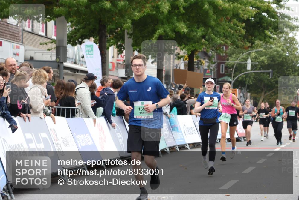 21.09.2025 - PSD Bank Halbmarathon Strokosch-Dieckow http://msf.ph/oto/8933091 21.09.2025 12:22:00 Ziel 1551, 3409, 3679, 3694 meine-sportfotos.de
