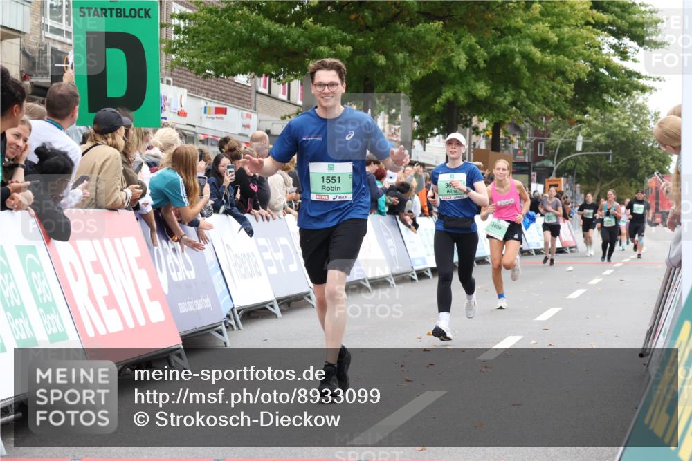 21.09.2025 - PSD Bank Halbmarathon Strokosch-Dieckow http://msf.ph/oto/8933099 21.09.2025 12:22:02 Ziel 1551, 3409, 3629, 3679 meine-sportfotos.de