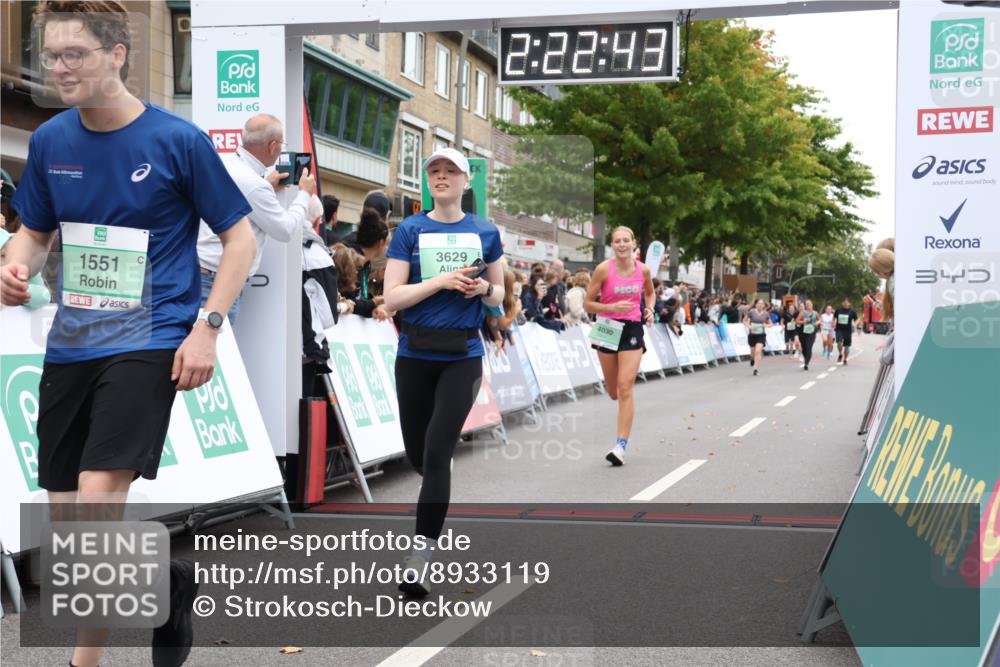 21.09.2025 - PSD Bank Halbmarathon Strokosch-Dieckow http://msf.ph/oto/8933119 21.09.2025 12:22:06 Ziel 1551, 3629, 4030 meine-sportfotos.de