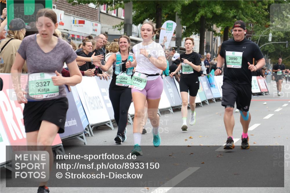 21.09.2025 - PSD Bank Halbmarathon Strokosch-Dieckow http://msf.ph/oto/8933150 21.09.2025 12:22:14 Ziel 2560, 3305, 3327, 3432, 3890, 4030 meine-sportfotos.de