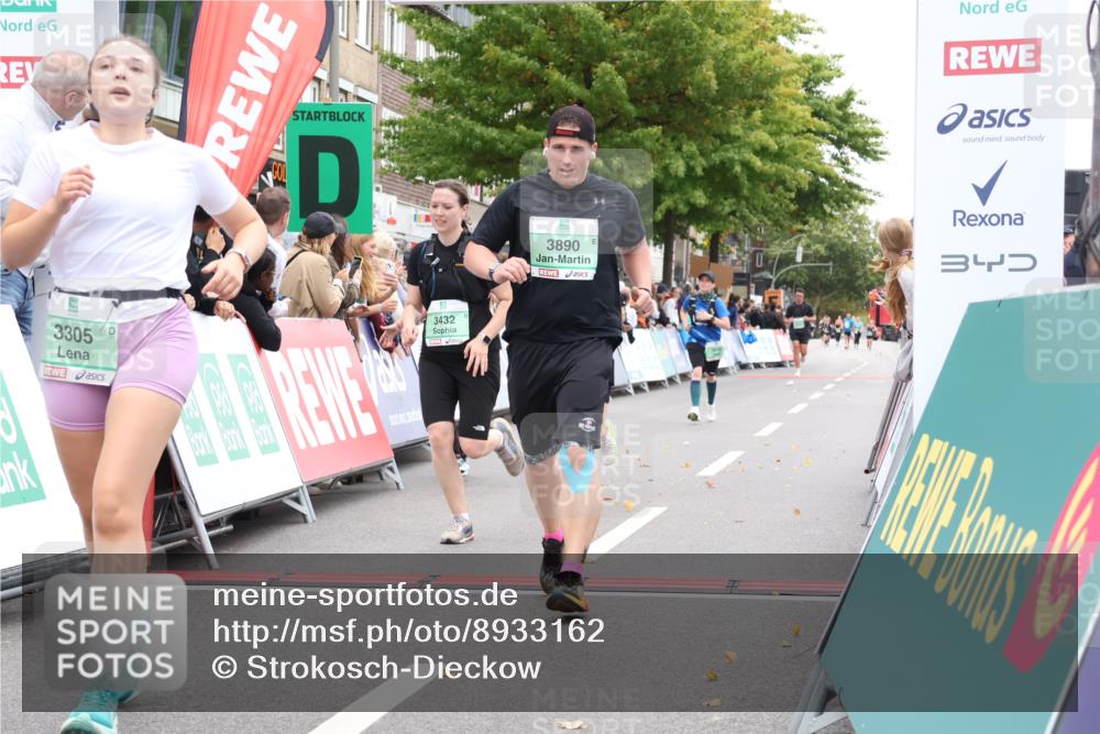 21.09.2025 - PSD Bank Halbmarathon Strokosch-Dieckow http://msf.ph/oto/8933162 21.09.2025 12:22:17 Ziel 2560, 3305, 3327, 3432, 3562, 3636, 3890 meine-sportfotos.de