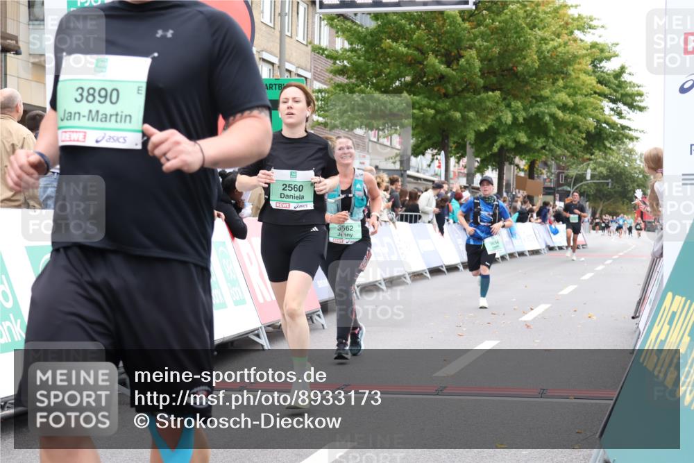 21.09.2025 - PSD Bank Halbmarathon Strokosch-Dieckow http://msf.ph/oto/8933173 21.09.2025 12:22:19 Ziel 2560, 3305, 3327, 3432, 3562, 3636, 3890 meine-sportfotos.de