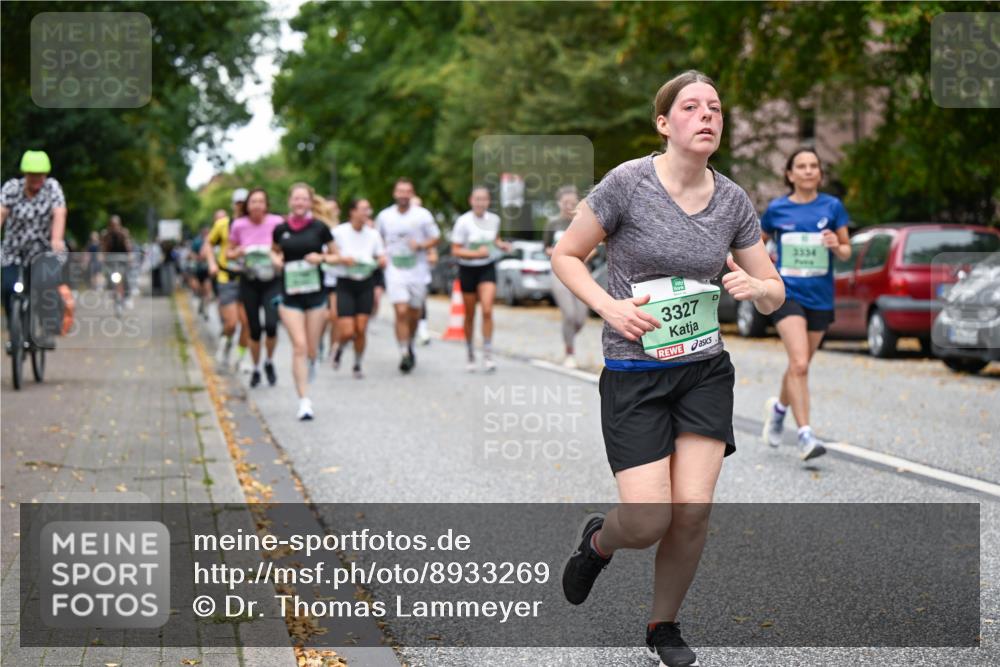 21.09.2025 - PSD Bank Halbmarathon Dr. Thomas Lammeyer http://msf.ph/oto/8933269 21.09.2025 10:54:08 Laufen 3327, 3334 meine-sportfotos.de