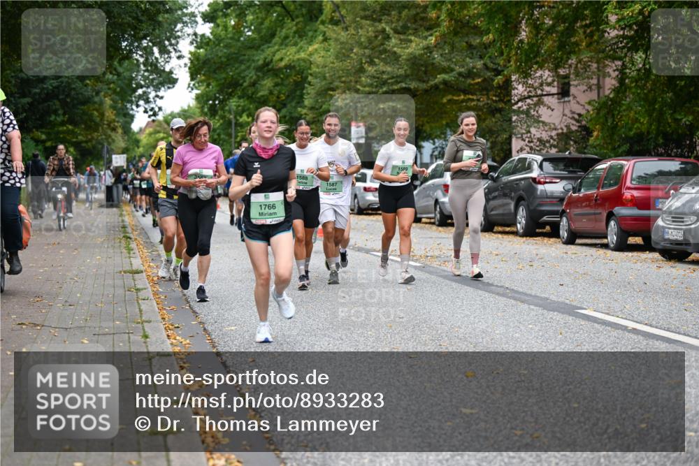 21.09.2025 - PSD Bank Halbmarathon Dr. Thomas Lammeyer http://msf.ph/oto/8933283 21.09.2025 10:54:09 Laufen 1766, 1588, 1587, 1589, 4915 meine-sportfotos.de