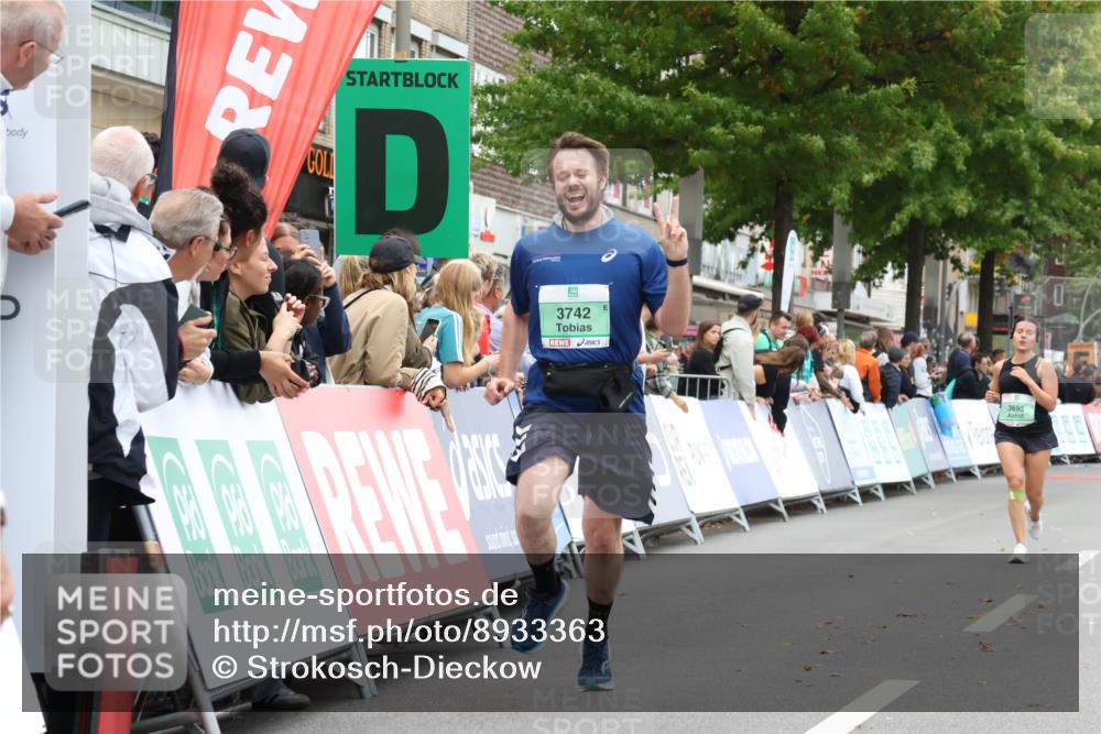 21.09.2025 - PSD Bank Halbmarathon Strokosch-Dieckow http://msf.ph/oto/8933363 21.09.2025 12:23:16 Ziel 1295, 1675, 3695, 3742 meine-sportfotos.de
