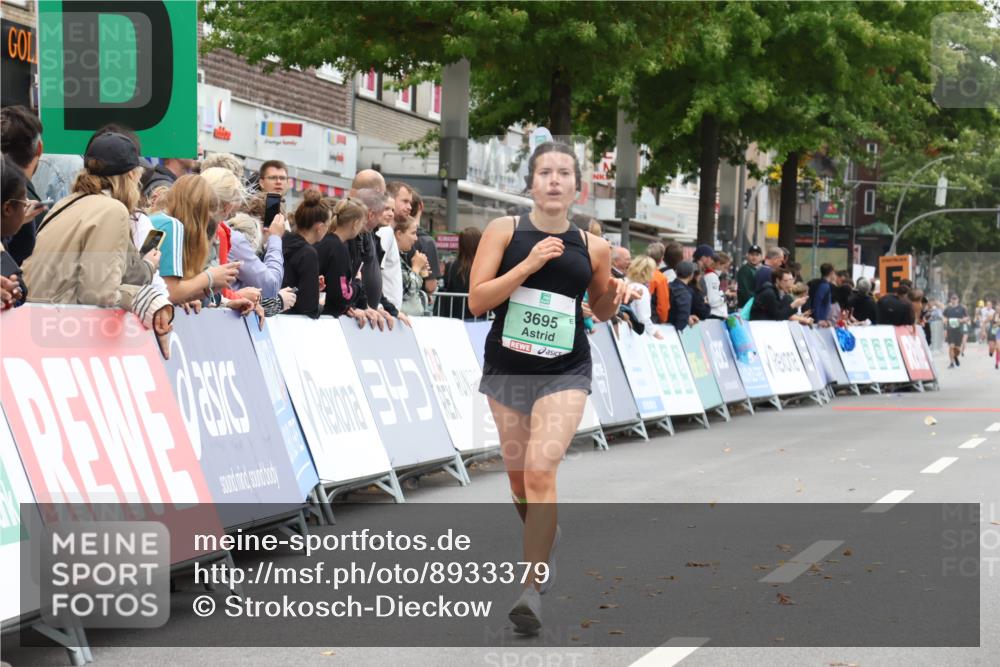 21.09.2025 - PSD Bank Halbmarathon Strokosch-Dieckow http://msf.ph/oto/8933379 21.09.2025 12:23:19 Ziel 1295, 3695, 3742 meine-sportfotos.de