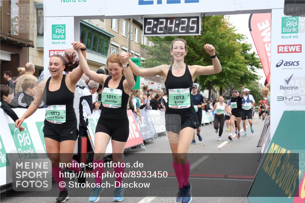 21.09.2025 - PSD Bank Halbmarathon Strokosch-Dieckow http://msf.ph/oto/8933450 21.09.2025 12:23:48 Ziel 1011, 1012, 1013, 1448, 1449, 1612, 1613, 2987, 3225, 3368, 3515 meine-sportfotos.de
