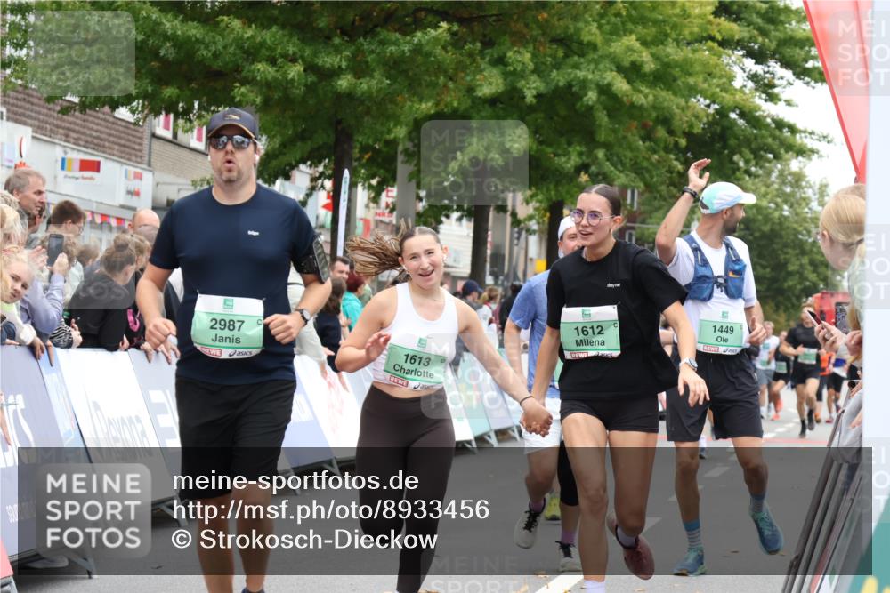 21.09.2025 - PSD Bank Halbmarathon Strokosch-Dieckow http://msf.ph/oto/8933456 21.09.2025 12:23:49 Ziel 1011, 1012, 1013, 1448, 1449, 1612, 1613, 2987, 3225, 3368, 3515 meine-sportfotos.de