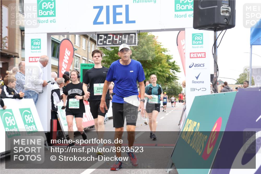 21.09.2025 - PSD Bank Halbmarathon Strokosch-Dieckow http://msf.ph/oto/8933523 21.09.2025 12:24:10 Ziel 1005, 1163, 1575, 1576, 2250, 2810, 3138, 3240, 3616 meine-sportfotos.de