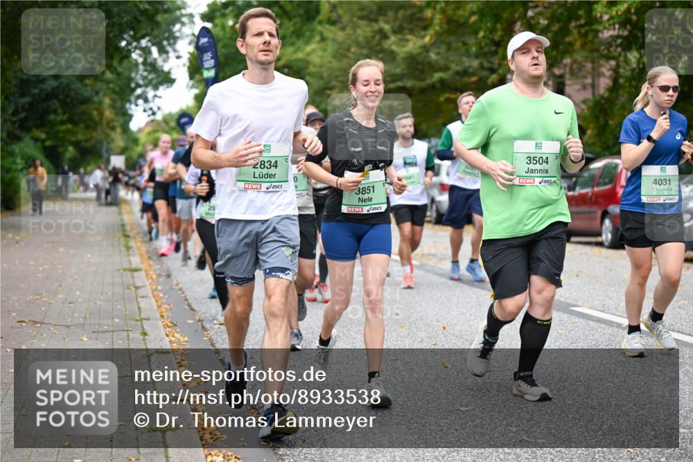 21.09.2025 - PSD Bank Halbmarathon Dr. Thomas Lammeyer http://msf.ph/oto/8933538 21.09.2025 10:54:34 Laufen 29, 2834, 3851, 3504, 4031 meine-sportfotos.de