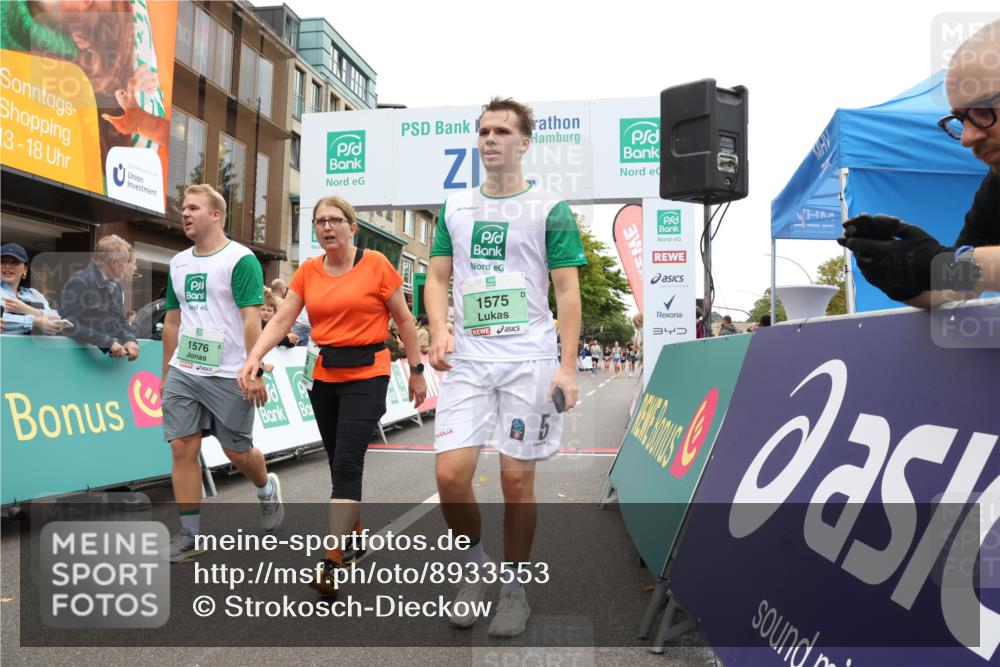 21.09.2025 - PSD Bank Halbmarathon Strokosch-Dieckow http://msf.ph/oto/8933553 21.09.2025 12:24:16 Ziel 1005, 1163, 1575, 1576, 2250, 3138, 3240, 3419, 3616 meine-sportfotos.de