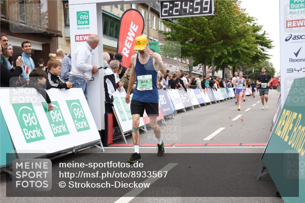 21.09.2025 - PSD Bank Halbmarathon Strokosch-Dieckow http://msf.ph/oto/8933567 21.09.2025 12:24:22 Ziel 1498, 1499, 3419 meine-sportfotos.de