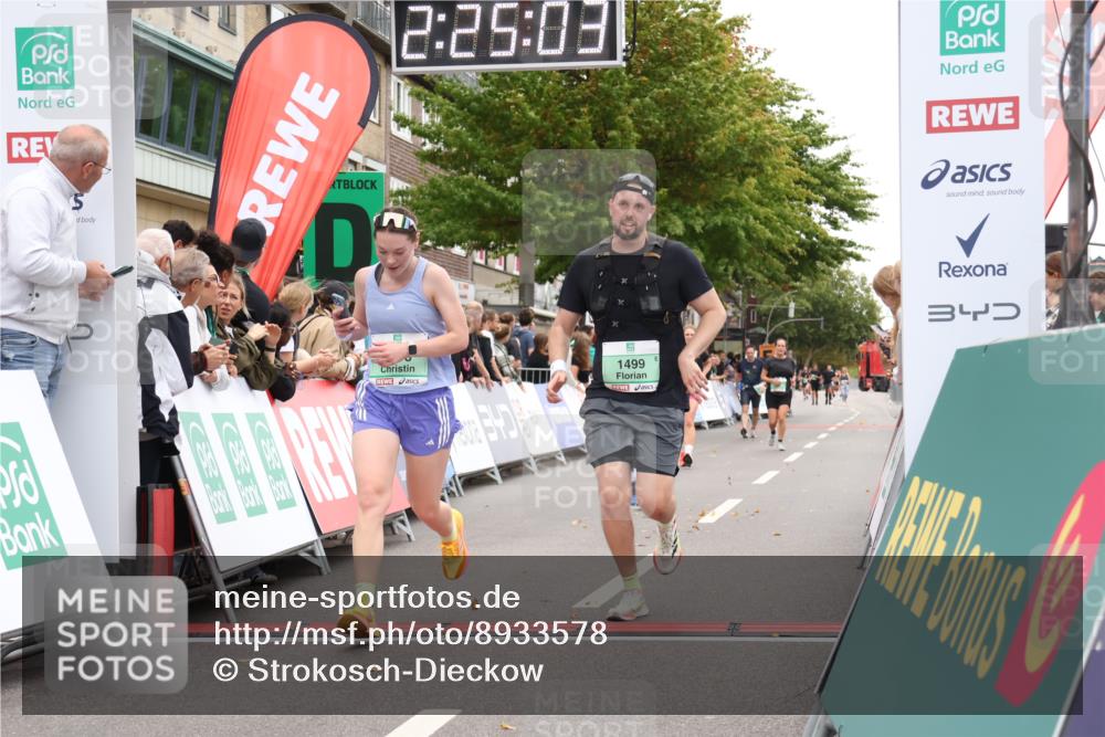 21.09.2025 - PSD Bank Halbmarathon Strokosch-Dieckow http://msf.ph/oto/8933578 21.09.2025 12:24:26 Ziel 1498, 1499, 3419, 3602 meine-sportfotos.de