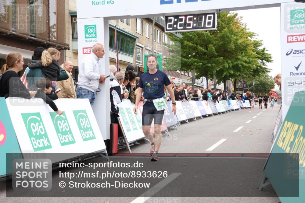 21.09.2025 - PSD Bank Halbmarathon Strokosch-Dieckow http://msf.ph/oto/8933626 21.09.2025 12:24:41 Ziel 3219, 3281 meine-sportfotos.de