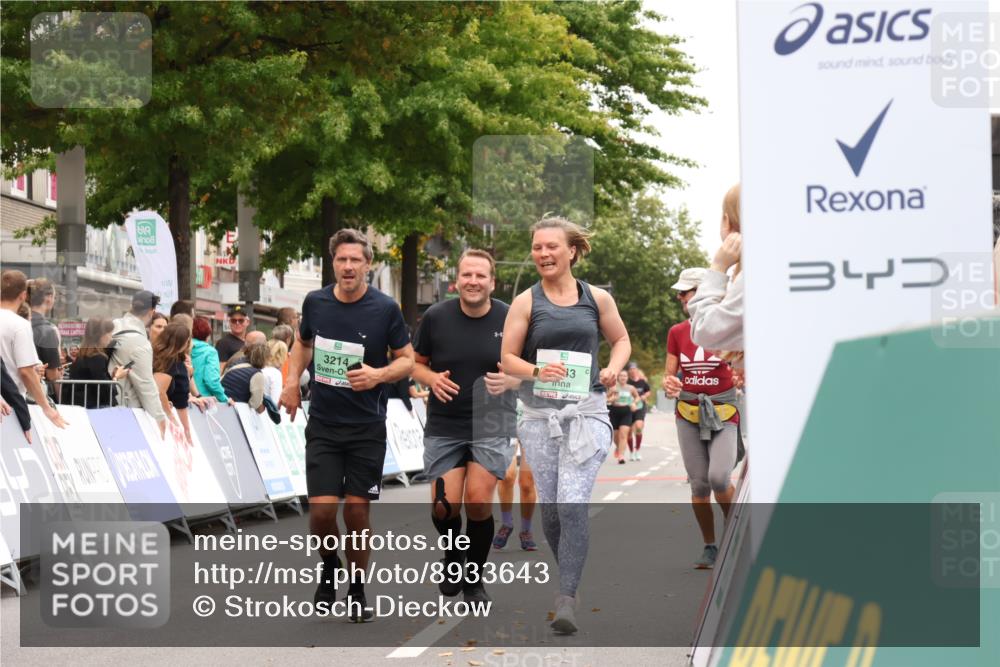 21.09.2025 - PSD Bank Halbmarathon Strokosch-Dieckow http://msf.ph/oto/8933643 21.09.2025 12:24:55 Ziel 2846, 3143, 3214, 3263 meine-sportfotos.de