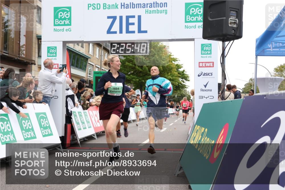 21.09.2025 - PSD Bank Halbmarathon Strokosch-Dieckow http://msf.ph/oto/8933694 21.09.2025 12:25:11 Ziel 1361, 1654, 1655, 1808, 3317, 3745, 3820, 4014 meine-sportfotos.de