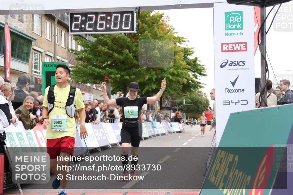 21.09.2025 - PSD Bank Halbmarathon Strokosch-Dieckow http://msf.ph/oto/8933730 21.09.2025 12:25:24 Ziel 3121, 3436, 3654, 3682 meine-sportfotos.de