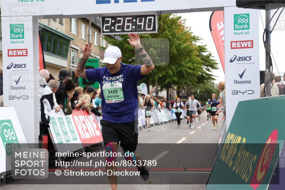 21.09.2025 - PSD Bank Halbmarathon Strokosch-Dieckow http://msf.ph/oto/8933789 21.09.2025 12:26:03 Ziel 3258, 3429, 3548 meine-sportfotos.de