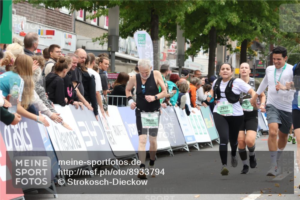 21.09.2025 - PSD Bank Halbmarathon Strokosch-Dieckow http://msf.ph/oto/8933794 21.09.2025 12:26:05 Ziel 2975, 3258, 3429, 3548, 3631 meine-sportfotos.de