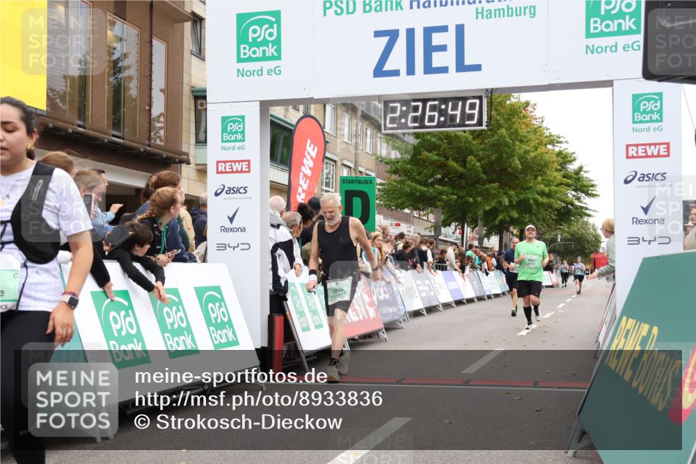 21.09.2025 - PSD Bank Halbmarathon Strokosch-Dieckow http://msf.ph/oto/8933836 21.09.2025 12:26:13 Ziel 2975, 3258, 3504, 3631, 3829 meine-sportfotos.de