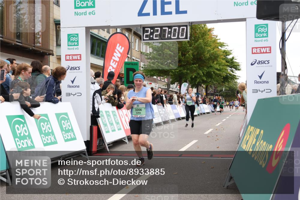 21.09.2025 - PSD Bank Halbmarathon Strokosch-Dieckow http://msf.ph/oto/8933885 21.09.2025 12:26:24 Ziel 3206, 3227, 3611 meine-sportfotos.de