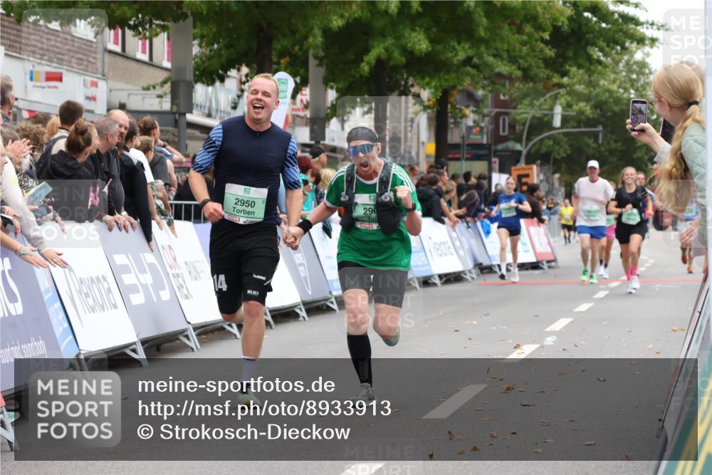21.09.2025 - PSD Bank Halbmarathon Strokosch-Dieckow http://msf.ph/oto/8933913 21.09.2025 12:26:32 Ziel 2900, 2950, 3611 meine-sportfotos.de