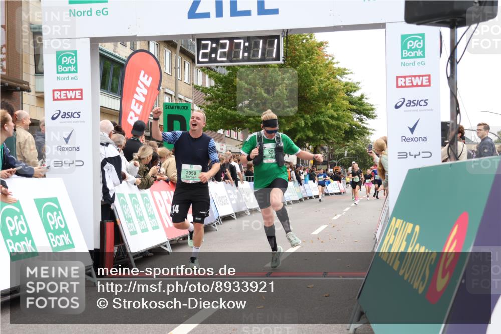 21.09.2025 - PSD Bank Halbmarathon Strokosch-Dieckow http://msf.ph/oto/8933921 21.09.2025 12:26:34 Ziel 2900, 2950, 3611 meine-sportfotos.de