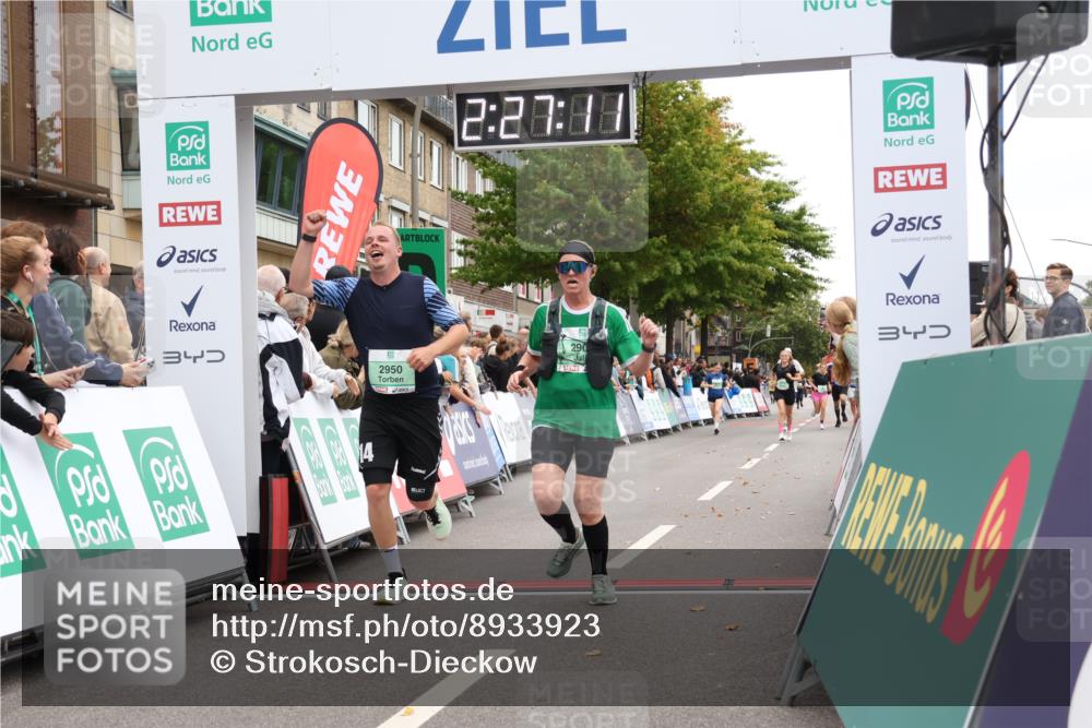 21.09.2025 - PSD Bank Halbmarathon Strokosch-Dieckow http://msf.ph/oto/8933923 21.09.2025 12:26:34 Ziel 2900, 2950, 3611 meine-sportfotos.de