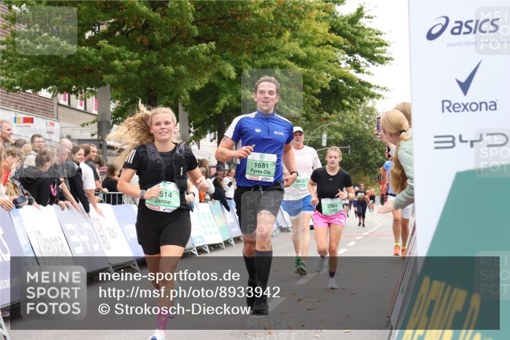 21.09.2025 - PSD Bank Halbmarathon Strokosch-Dieckow http://msf.ph/oto/8933942 21.09.2025 12:26:40 Ziel 1681, 2900, 2903, 2950, 3514, 3686, 3813 meine-sportfotos.de