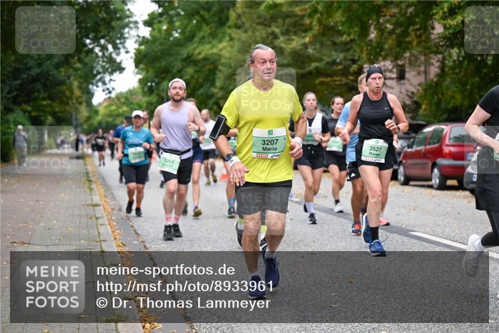21.09.2025 - PSD Bank Halbmarathon Dr. Thomas Lammeyer http://msf.ph/oto/8933961 21.09.2025 10:55:31 Laufen 3265, 3207, 105, 3527 meine-sportfotos.de
